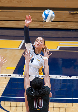 Cal Volleyball vs ASU