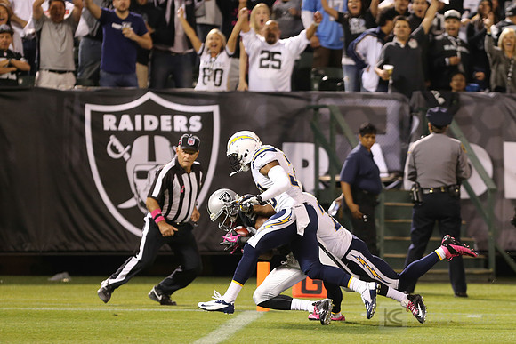NFL: San Diego Chargers at Oakland Raiders