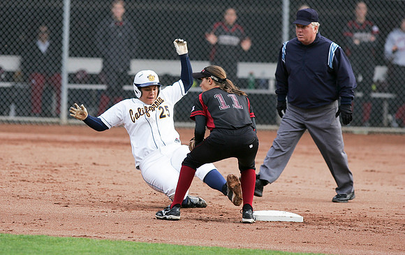 Cal Softball vs Santa Clara