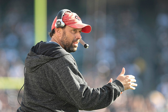 NFL: Kansas City Chiefs at Oakland Raiders