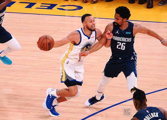 NBA: Playoffs-Dallas Mavericks at Golden State Warriors