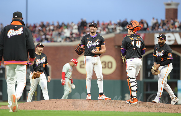 MLB: Philadelphia Phillies at San Francisco Giants