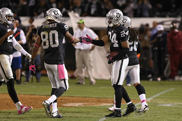 NFL: San Diego Chargers at Oakland Raiders