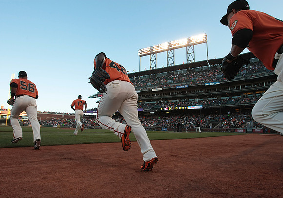 MLB: JUN 24 Indians at Giants
