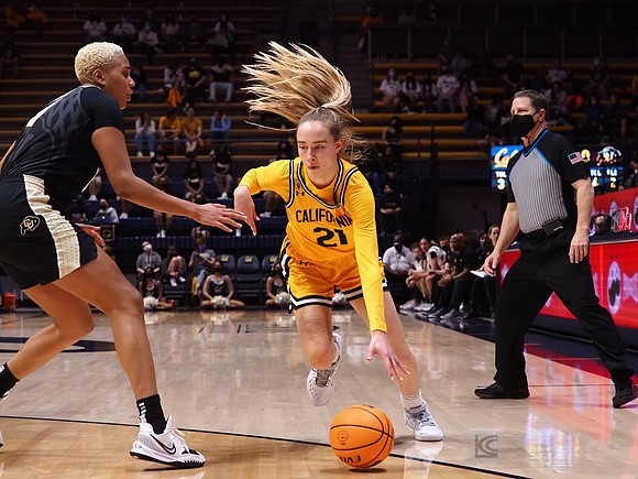 Mia Mastrov (#21)