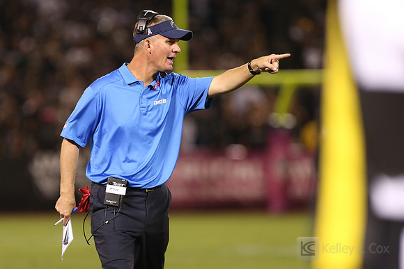NFL: San Diego Chargers at Oakland Raiders