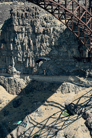 BASE Jumping