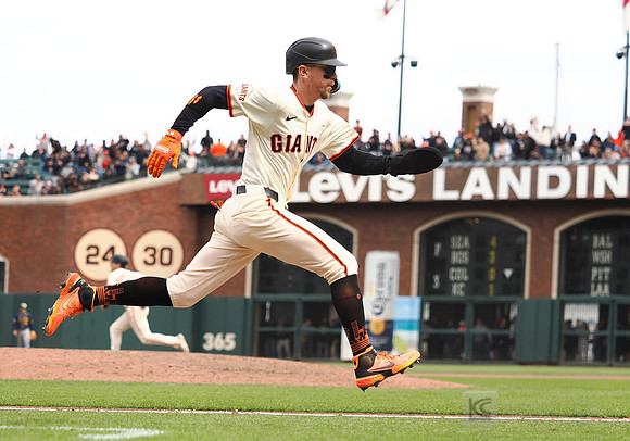 MLB: Milwaukee Brewers at San Francisco Giants