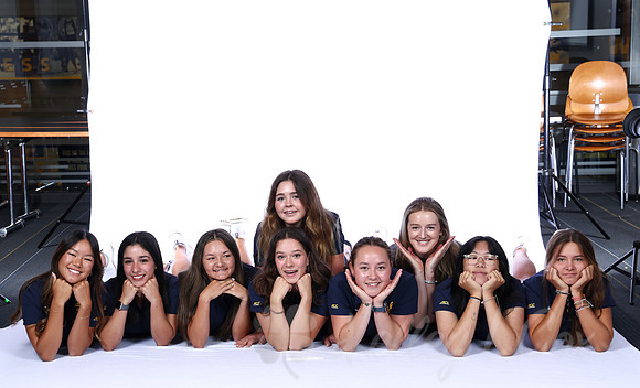 Constance Fouillet, Anna Molloy, Claudia Lara Miravitlles, Michelle Woo, Adora Liu, Olivia Lee, Camila Zignaigo-Saldarriaga, Marie-Agnes Fischer, Jasmine Kahler