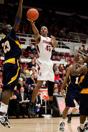 NCAA MEN'S BASKETBALL 2010 - Dec 12 - UC Riverside at Stanford