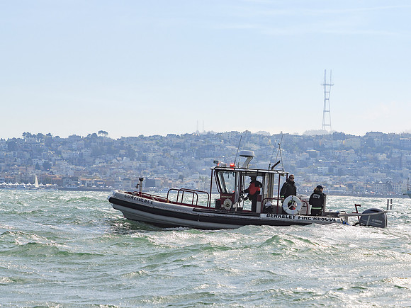 Berkeley Fire Rescue Boat: Blue Angels Air Show