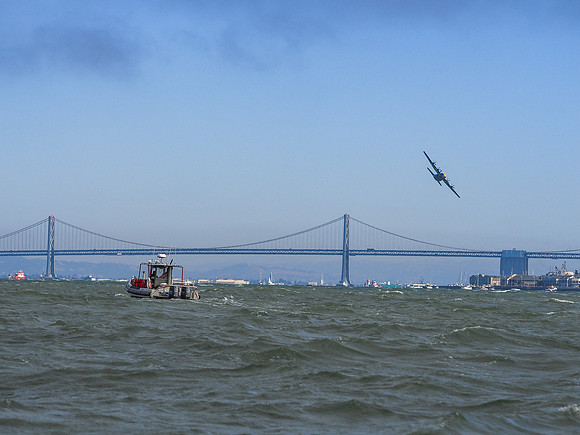 Berkeley Fire Rescue Boat: Blue Angels Air Show
