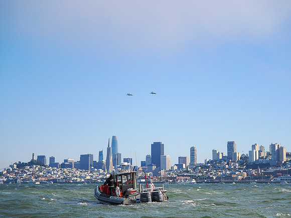 Berkeley Fire Rescue Boat: Blue Angels Air Show