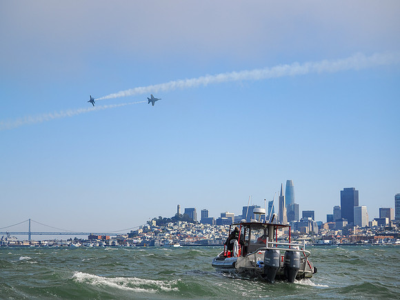 Berkeley Fire Rescue Boat: Blue Angels Air Show