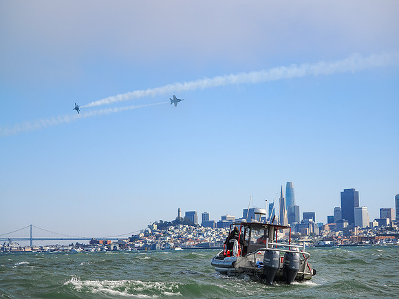 Berkeley Fire Rescue Boat: Blue Angels Air Show