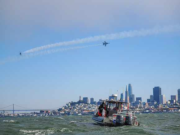 Berkeley Fire Rescue Boat: Blue Angels Air Show