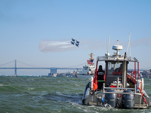 Berkeley Fire Rescue Boat: Blue Angels Air Show