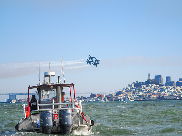 Berkeley Fire Rescue Boat: Blue Angels Air Show