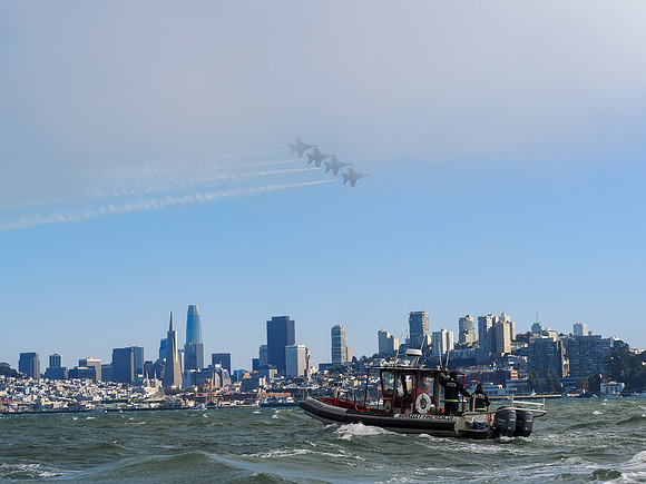 Berkeley Fire Rescue Boat: Blue Angels Air Show