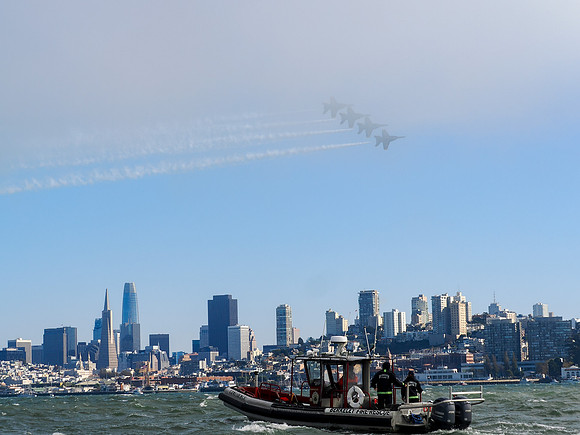 Berkeley Fire Rescue Boat: Blue Angels Air Show