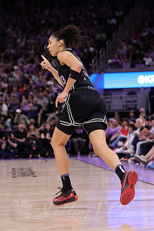 WNBA: Washington Mystics at Golden State Valkyries