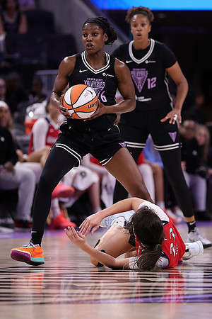 WNBA: Washington Mystics at Golden State Valkyries