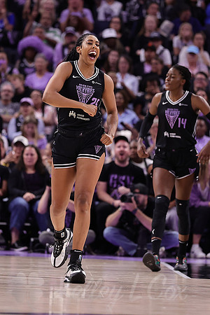 WNBA: New York Liberty at Golden State Valkyries