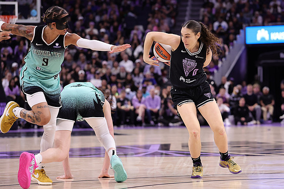 WNBA: New York Liberty at Golden State Valkyries