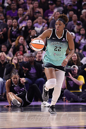 WNBA: New York Liberty at Golden State Valkyries