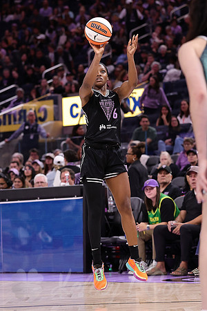 WNBA: New York Liberty at Golden State Valkyries