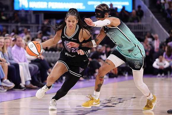 WNBA: New York Liberty at Golden State Valkyries