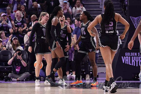 WNBA: New York Liberty at Golden State Valkyries