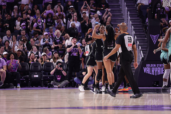 WNBA: New York Liberty at Golden State Valkyries