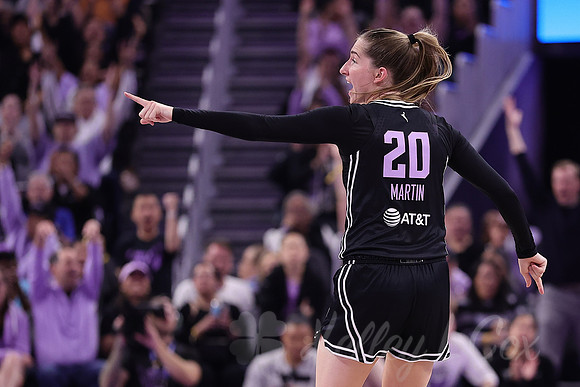 WNBA: New York Liberty at Golden State Valkyries