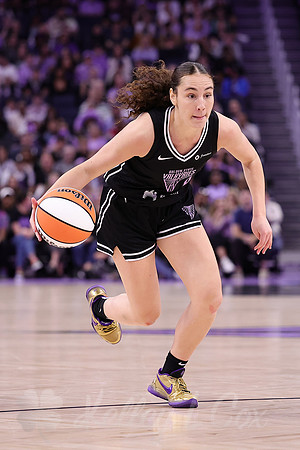 WNBA: New York Liberty at Golden State Valkyries