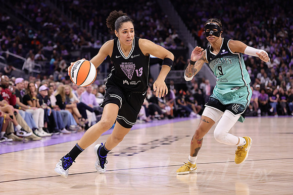 WNBA: New York Liberty at Golden State Valkyries