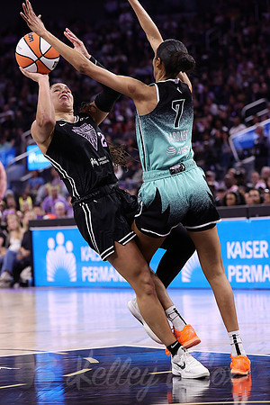 WNBA: New York Liberty at Golden State Valkyries