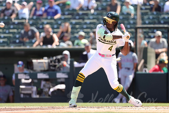 Texas Rangers v Athletics