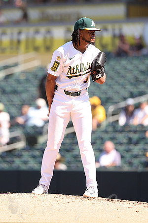 Texas Rangers v Athletics