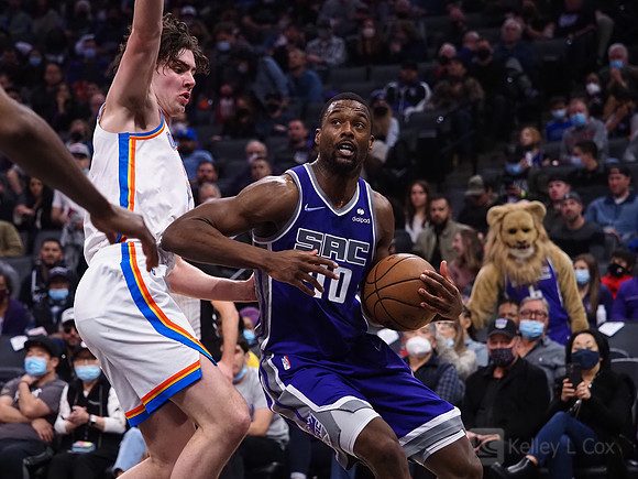 NBA: Oklahoma City Thunder at Sacramento Kings