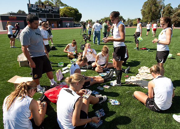 FC Gold Pride Practice