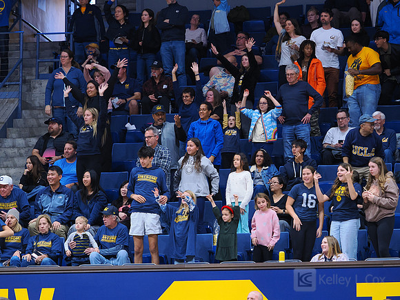 Volleyball: California Golden Bears vs Notre Dame Fighting Irish