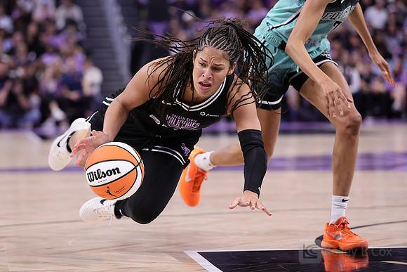 WNBA: New York Liberty at Golden State Valkyries