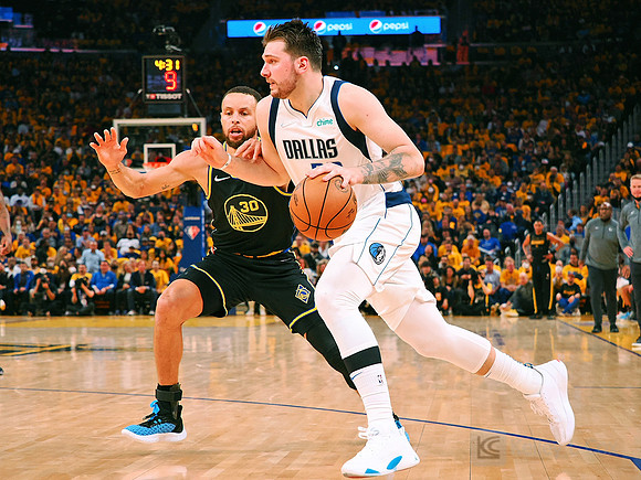 NBA: Playoffs-Dallas Mavericks at Golden State Warriors