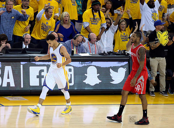 NBA: Playoffs-Houston Rockets at Golden State Warriors