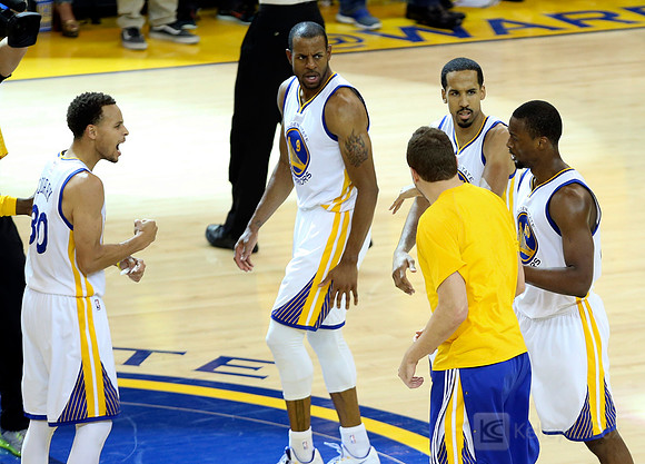 NBA: Playoffs-Houston Rockets at Golden State Warriors