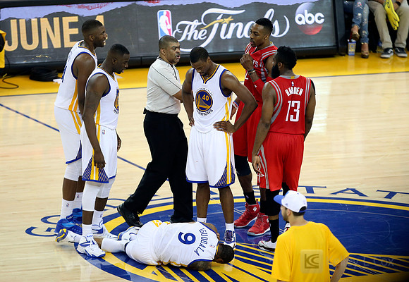 NBA: Playoffs-Houston Rockets at Golden State Warriors