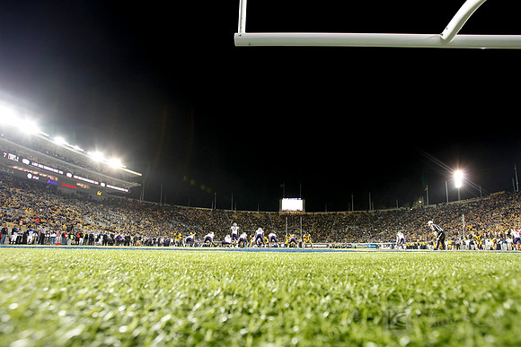 NCAA Football: Washington at California