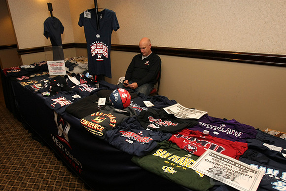 NCAA Cross Country: WCC Championships