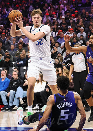 NBA: Dallas Mavericks at Sacramento Kings